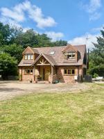 Private Entry Double bedroom with beautiful views! - B&B