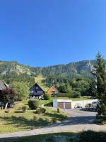 Appartement typique de montagne - B&B Thuellin