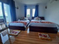 Superior Twin Room with City View
