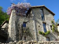 B&B Gluiras - Gîte de Chapelèche Les Glycines - Bed and Breakfast Gluiras