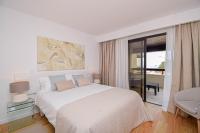 B&B Cascais - Stylish One Bedroom Apartment with Swimming Pool - Bed and Breakfast Cascais