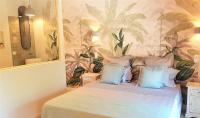 Doppelzimmer mit Whirlpool-Badewanne