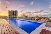 B&B Brisbane - Inner city 1 bedroom Apartment with Rooftop pool and Parking - Serain Residences - Bed and Breakfast Brisbane