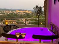 B&B Carcassonne - Panorama Suite romantique & Spa - Bed and Breakfast Carcassonne
