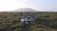 B&B Selfoss - Golden Circle Vacation Home with hot tub & fire place - Bed and Breakfast Selfoss