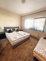 Chambre Triple avec Salle de Bains Privative