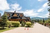 Mountain Base - Dwupoziomowy apartament "Przy lesie I" z prywatnym jacuzzi w Kościelisku - Chambres d'hôtes Kościelisko