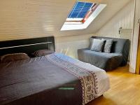 Basic Dreibettzimmer mit Gemeinschaftsbad
