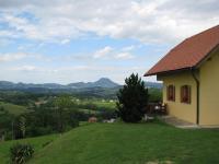 Holiday House PANORAMA - B&B Podčetrtek