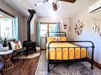 The Bluebird's Nest - Cabin with Fireplace - Bed and Breakfast Santa Ysabel