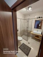 Doppel- oder Zweibettzimmer