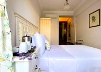 Doppelzimmer mit Balkon