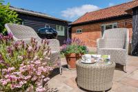 B&B Eye - The Granary at Red House Farm - Bed and Breakfast Eye