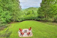 B&B Franklin - Scenic Smokies Cabin with Hot Tub in Golf Community! - Bed and Breakfast Franklin