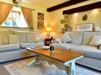 B&B Marcross - Pass the Keys Cosy Rural 2 Bed Barn conversion close to Beach - Bed and Breakfast Marcross