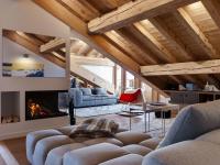 Appartement Contemporain avec Sauna, Cheminée et Parking au Centre de Courchevel 1850 - FR-1-564-35 - Bed and Breakfast