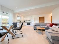 Apartment with 3 Bedrooms