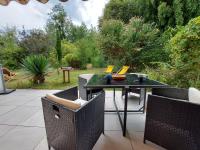 Centre St Jorioz : Charmant et spacieux studio avec terrasse et jardin privatif - B&B Saint-Jorioz