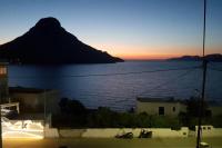 Grande Grotta Studios - Sleeps 8 - Free Parking - B&B Masoúri