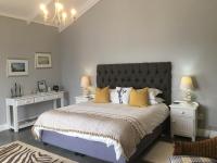 Chambre Lit King-Size avec Balcon