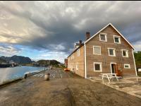 Nøtnes Midnattsol GuestHouse - Ferienwohnung Skrova