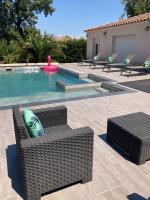 B&B Brignoles - Magnifique villa moderne avec piscine - Bed and Breakfast Brignoles
