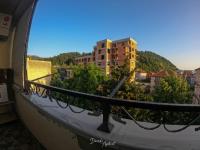 Demiroski Apartment - B&B