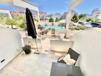 Appartement - Vue sur Piscine 