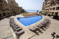 Comfy Stays Sea View Apartments at DeadSea Samarah Resort - B&B Sowayma