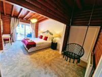 Kaoglen-Spruce-Hot Tub-Forrest Setting-Pet Friendly - B&B