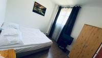 Doppel- oder Zweibettzimmer