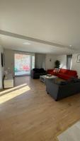 B&B Woolwich - 3 bed apartment in London Plumstead - Bed and Breakfast Woolwich