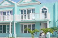 Townhouse by The Bay, Little Bay Country Club ,Negril - Chambres d'hôtes Orange Bay