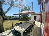 Maison confortable à Bardos avec vue sur montagne - Chambres d’hôtes Bardos