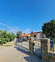 Apartment Moon - Chambres d’hôtes Pobegi