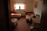 Chambre Triple avec Salle de Bains Privative