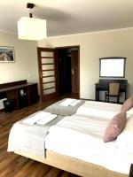 Großes Zweibettzimmer