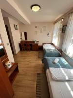 Camera Doppia con Letti Singoli con Bagno