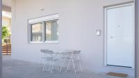 A brand new, beautifully decorated maisonette. - B&B