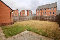 Canalview Villa - Family & Workers Nest, Free Driveway Parking, Superfast WiFi, Free Netflix, Large Private Garden - Chambres d'hôtes Coventry