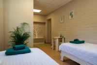 Zweibettzimmer mit eigenem Bad
