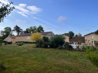 ancien chai rénové dans un parc clos de 3 hectares