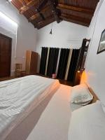Hilltop Manor - B&B Bhimtal