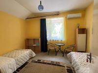 Camera Standard Doppia con Letti Singoli con Bagno in Comune