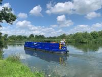 B&B Abingdon - Narrowboat stay or Moving Holiday Abingdon On Thames DIFFERENT RATES APPLY ENSURE CORRECT RATE SELECTED - Bed and Breakfast Abingdon