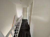 Modern 3 Bedroom Holiday Home -Jaquzzi Bath -Private Parking-suitable for contractors - Free WiFi - Chambres d'hôtes Beeston