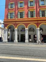 Cosy Cocoon Place Massena - B&B Nice