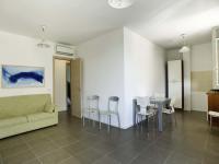 Ragusa Appartement met 2 Slaapkamers - 1e Verdieping met Terras en Uitzicht op Zee 
