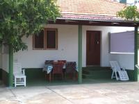 House " Bond " - Ferienwohnung Tisno