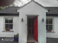 The Wild Farm Lodge - Bed and Breakfast